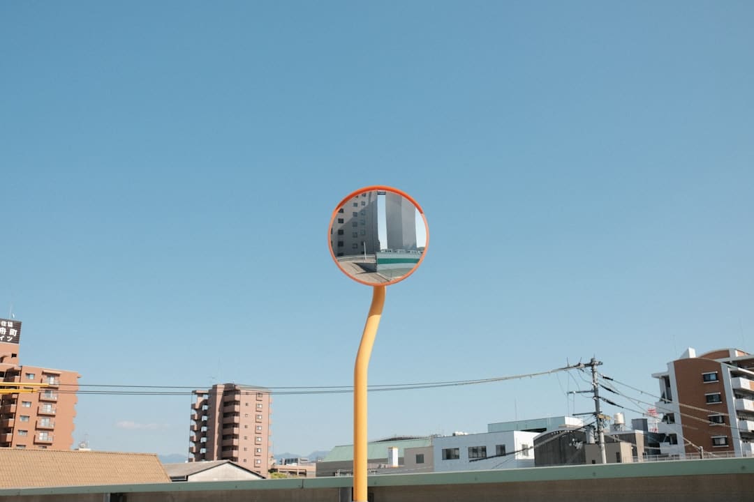 欧美股市全线下挫 黄金直线猛拉！降息概率大增？特朗普最新发声！